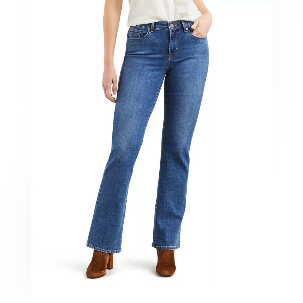 Levi’s Signature jeans size 14 Long midrise‎ bootcut denim blue jeans 💙💙